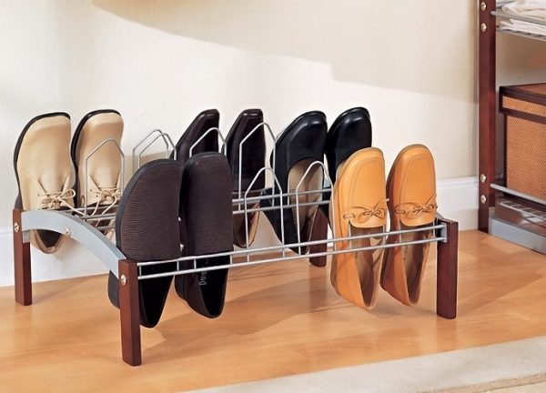 miniature shoe rack made of metal