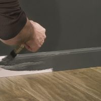 light aluminum skirting in the interior of the apartment picture