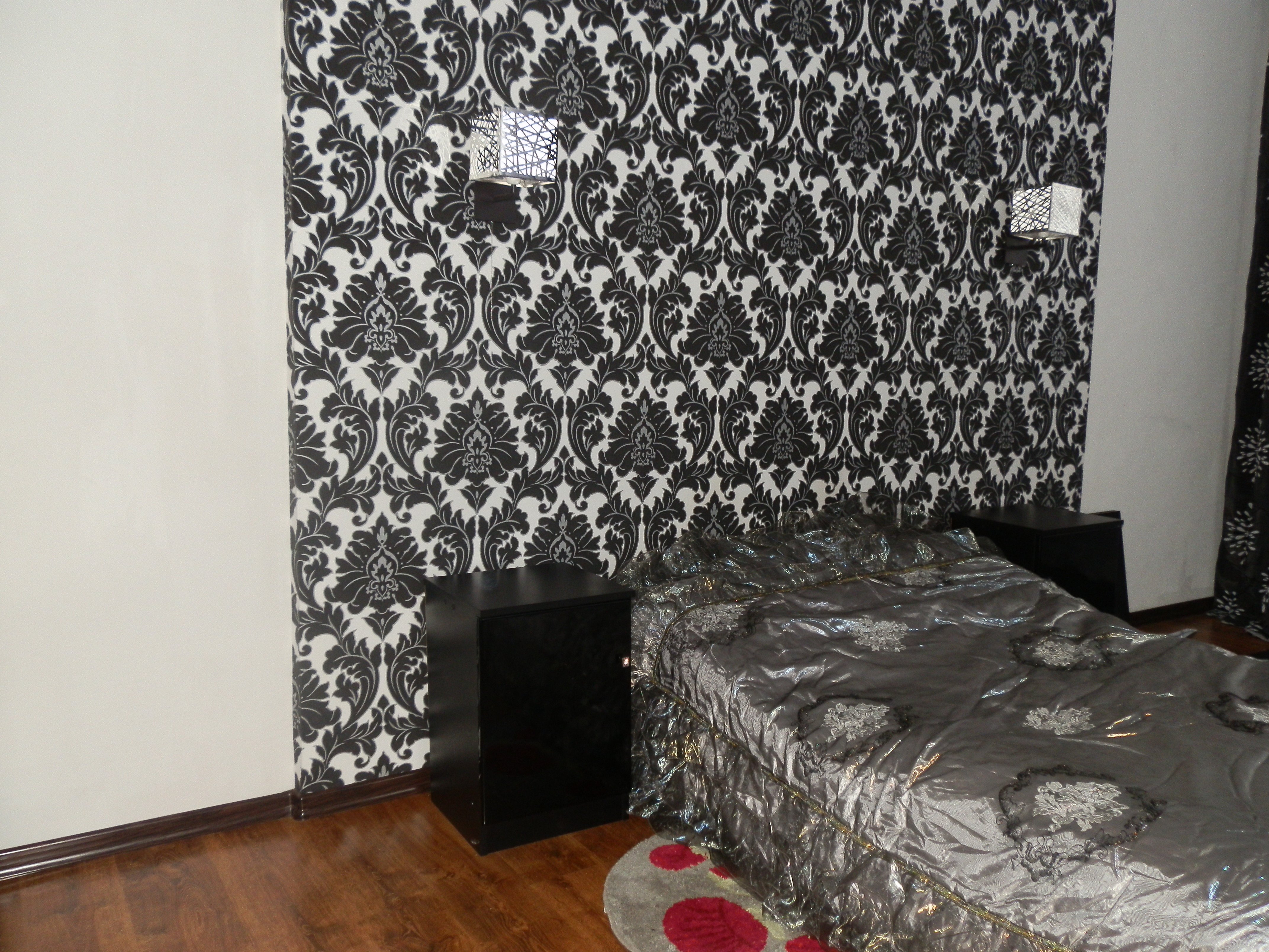 black wallpaper in the design of the corridor in the style of elektika