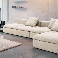 sofa sudut cantik dalam reka bentuk gambar lorong