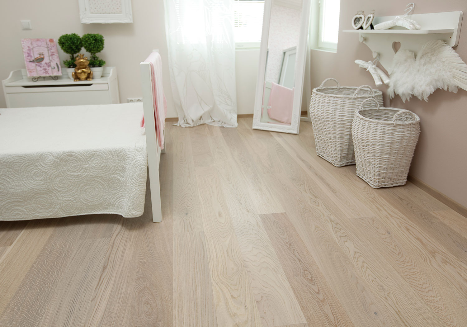 light white oak in the hallway interior