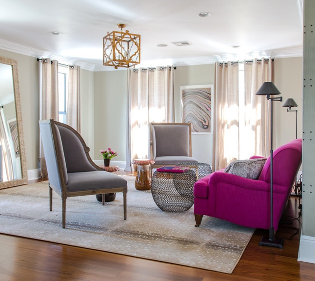 light kitchen interior in fuchsia color