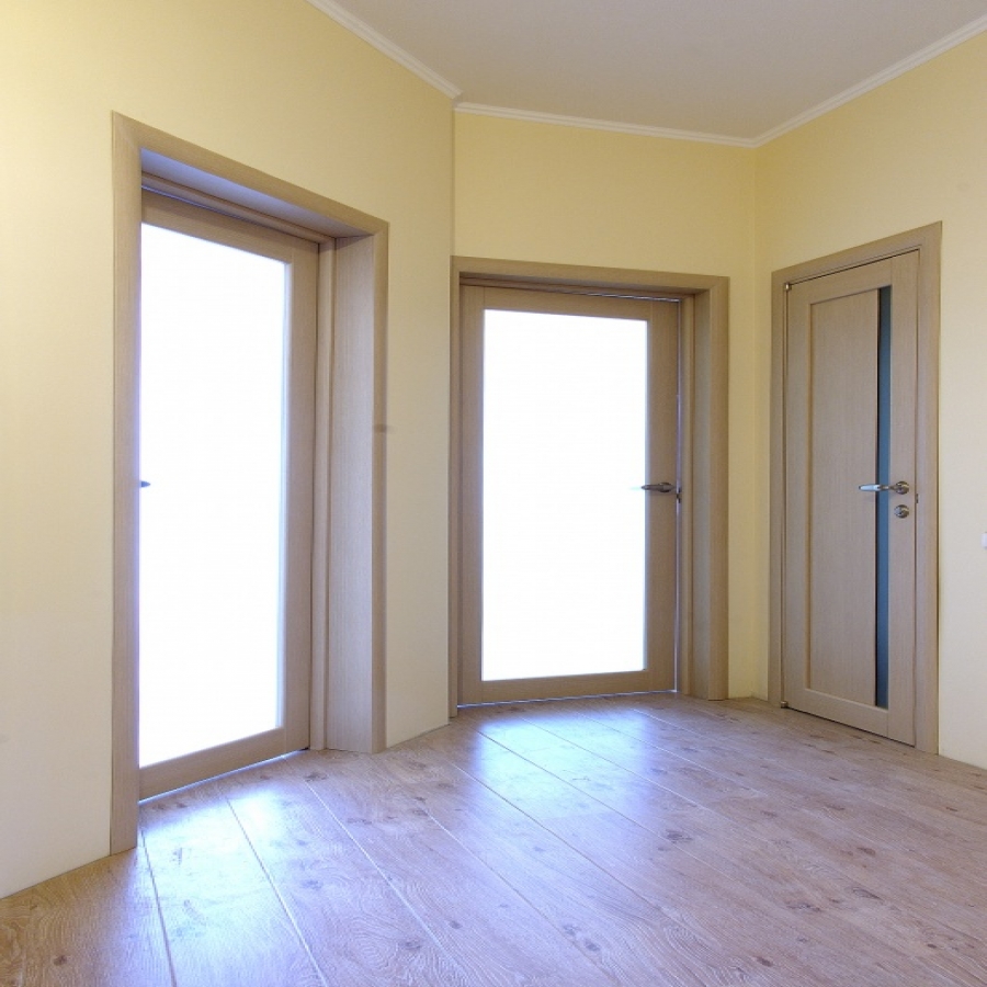 bright white oak in the style of the corridor