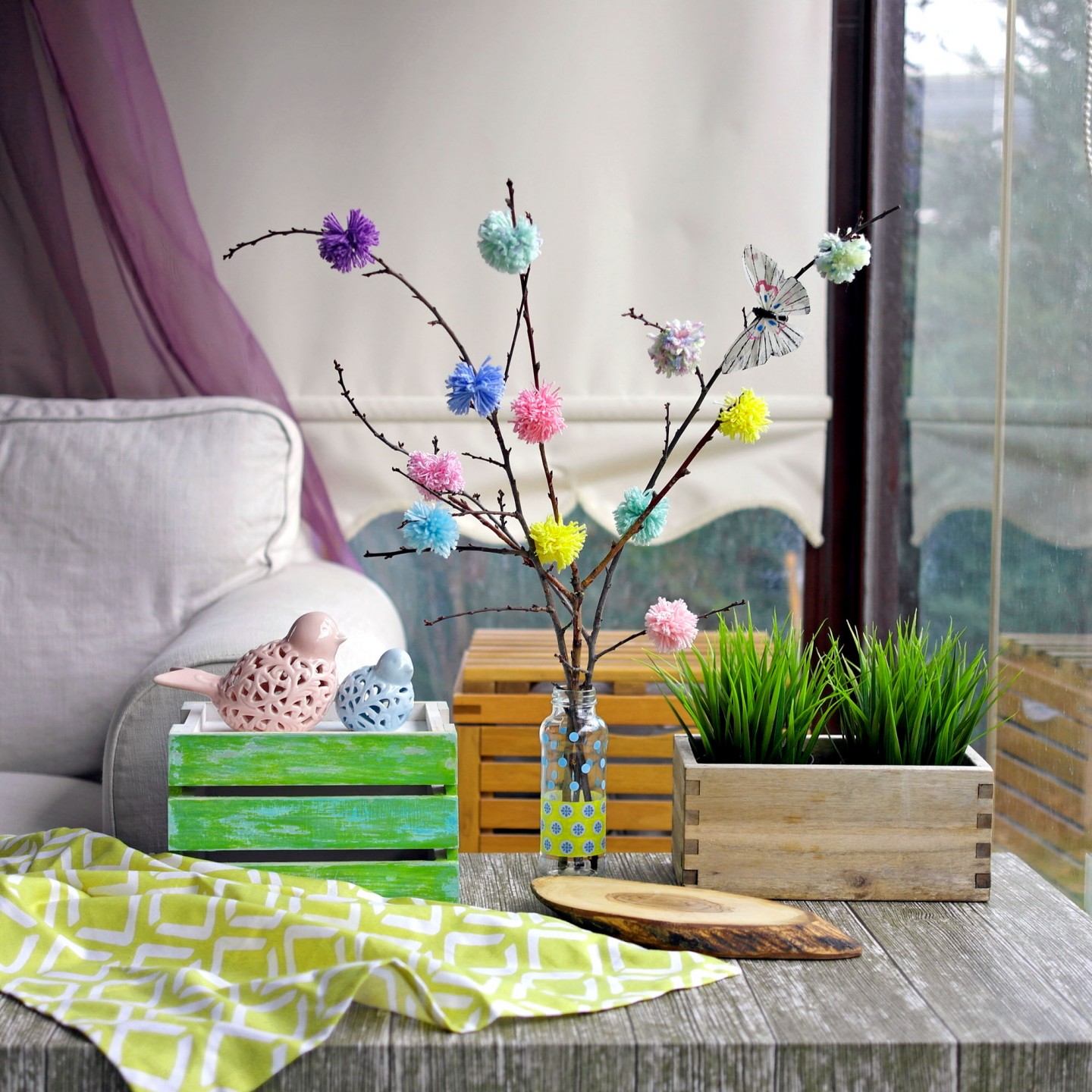 beautiful spring decor in the interior of the hallway