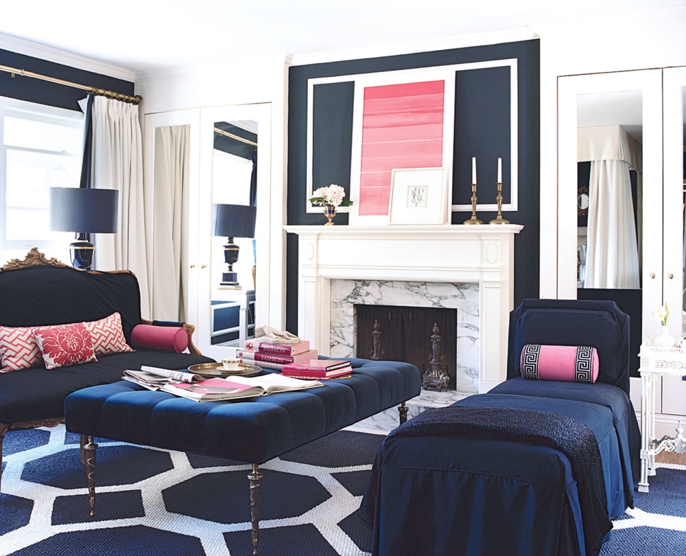 beautiful apartment style in fuchsia