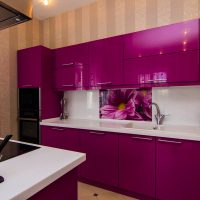 hiasan bilik tidur yang cantik dalam gambar warna fuchsia