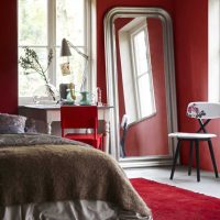 gambar gaya bilik tidur burgundy cerah