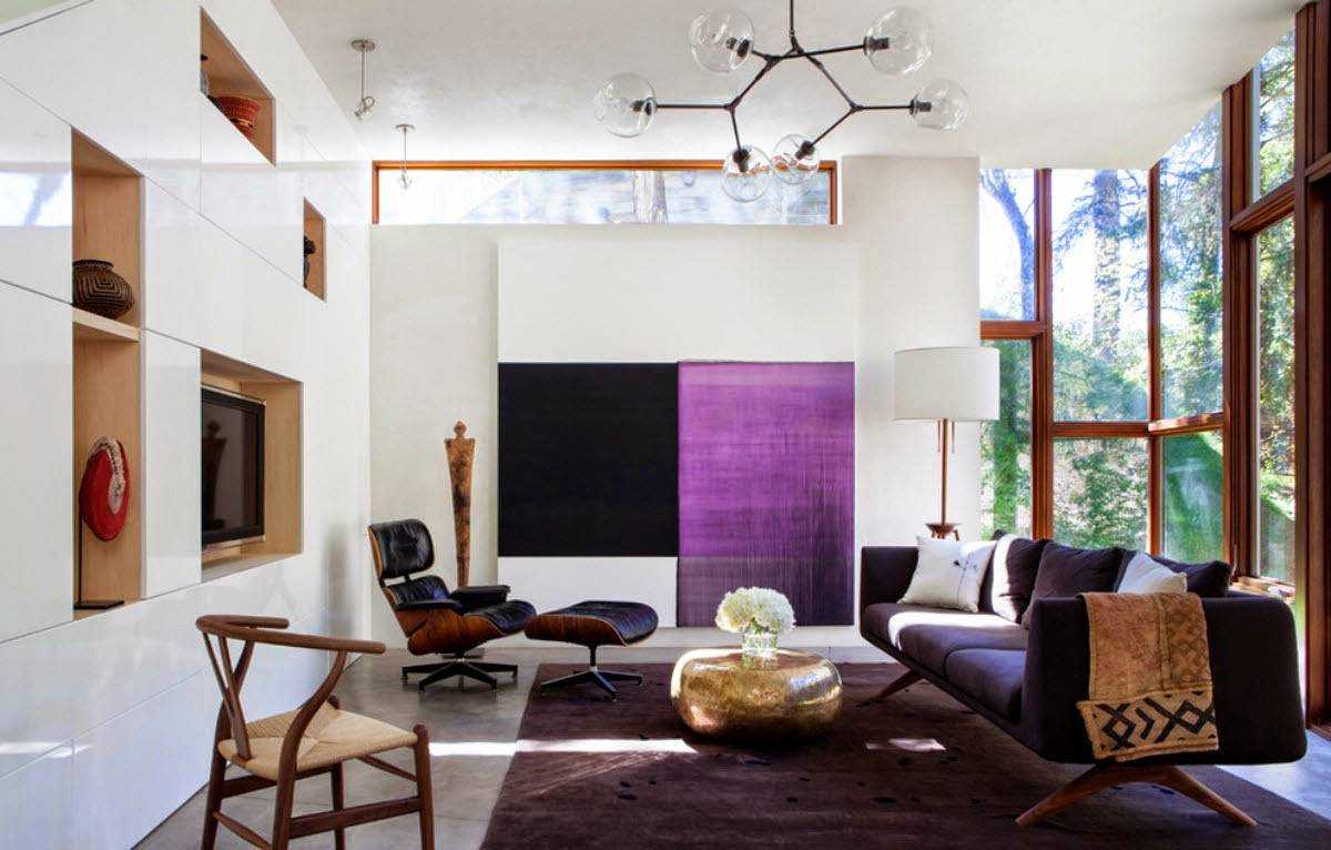 dark purple sofa in the facade of the apartment