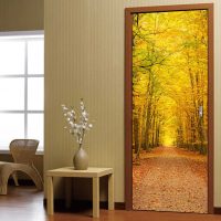 beautiful door decoration with improvised photo materials