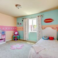 a combination of light pink in the decor of the apartment with other colors photo