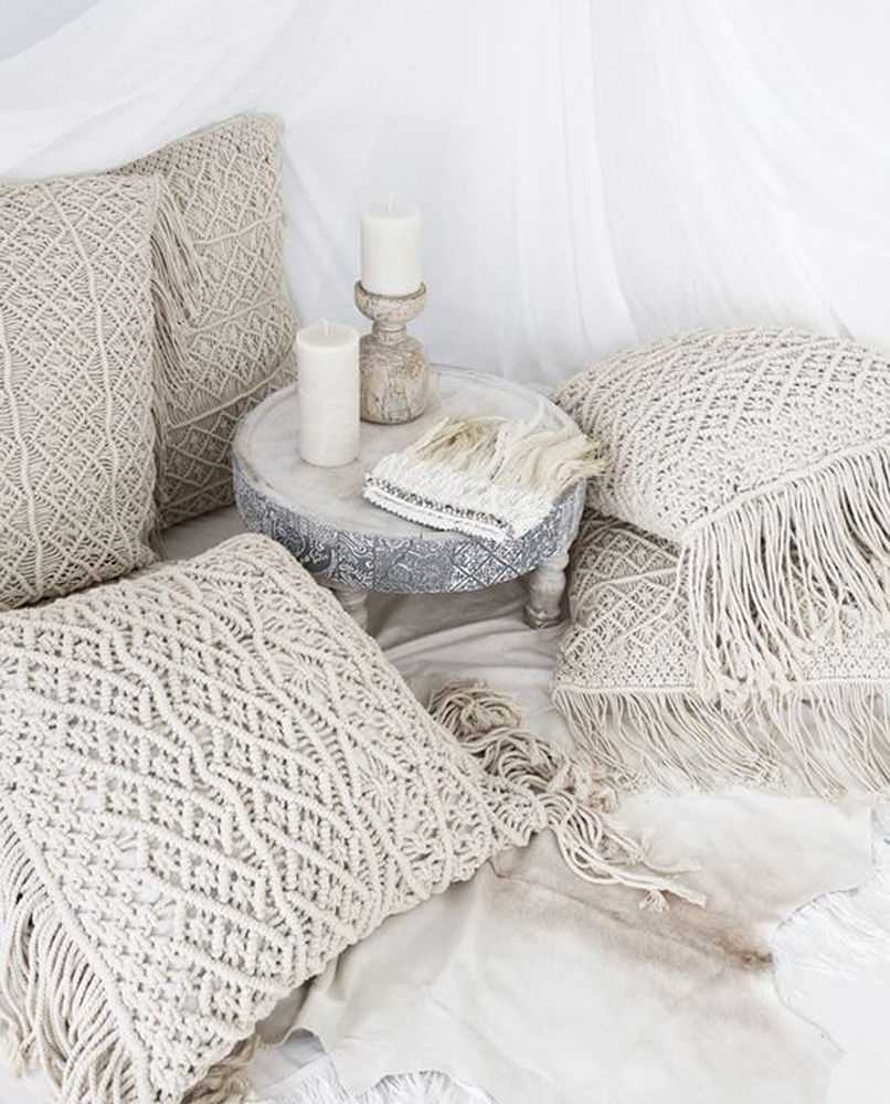 crocheted wraps in room design