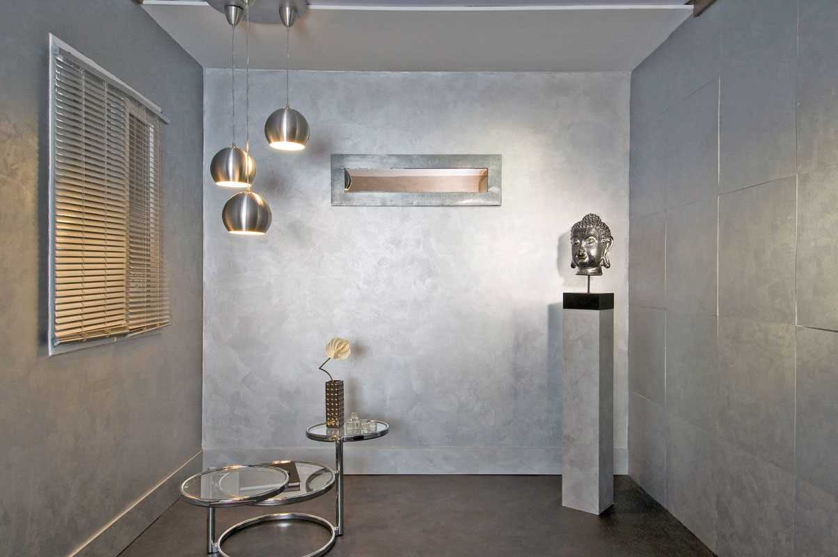 the idea of ​​a bright room interior with decorative stucco