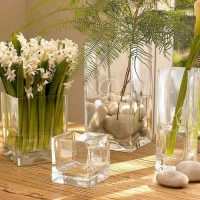 the idea of ​​a beautiful tabletop vase decoration photo