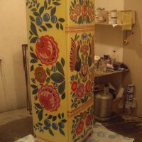 idea of ​​bright decoration of the refrigerator picture