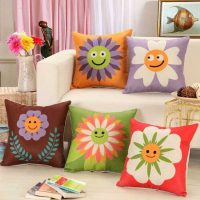 variant of beautiful decorative pillows in the style of the living room picture