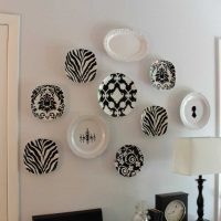 option for brightly decorated bedrooms with decorative plates on the wall picture