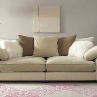 idea tentang hiasan yang luar biasa di ruang tamu dengan gambar sofa