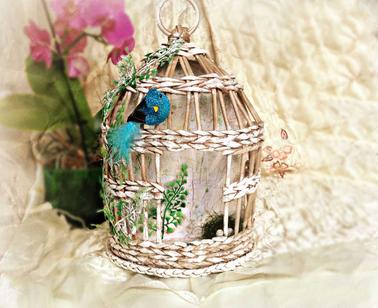 the idea of ​​a bright room interior with a decorative cage