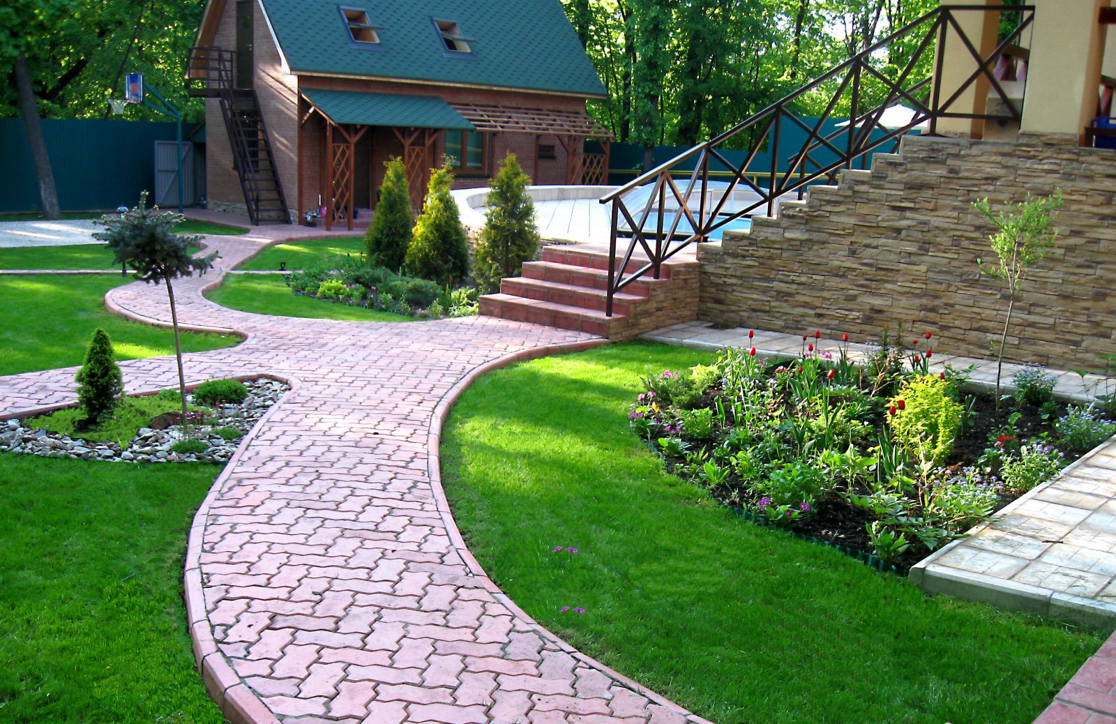 An example of a beautiful landscape design site