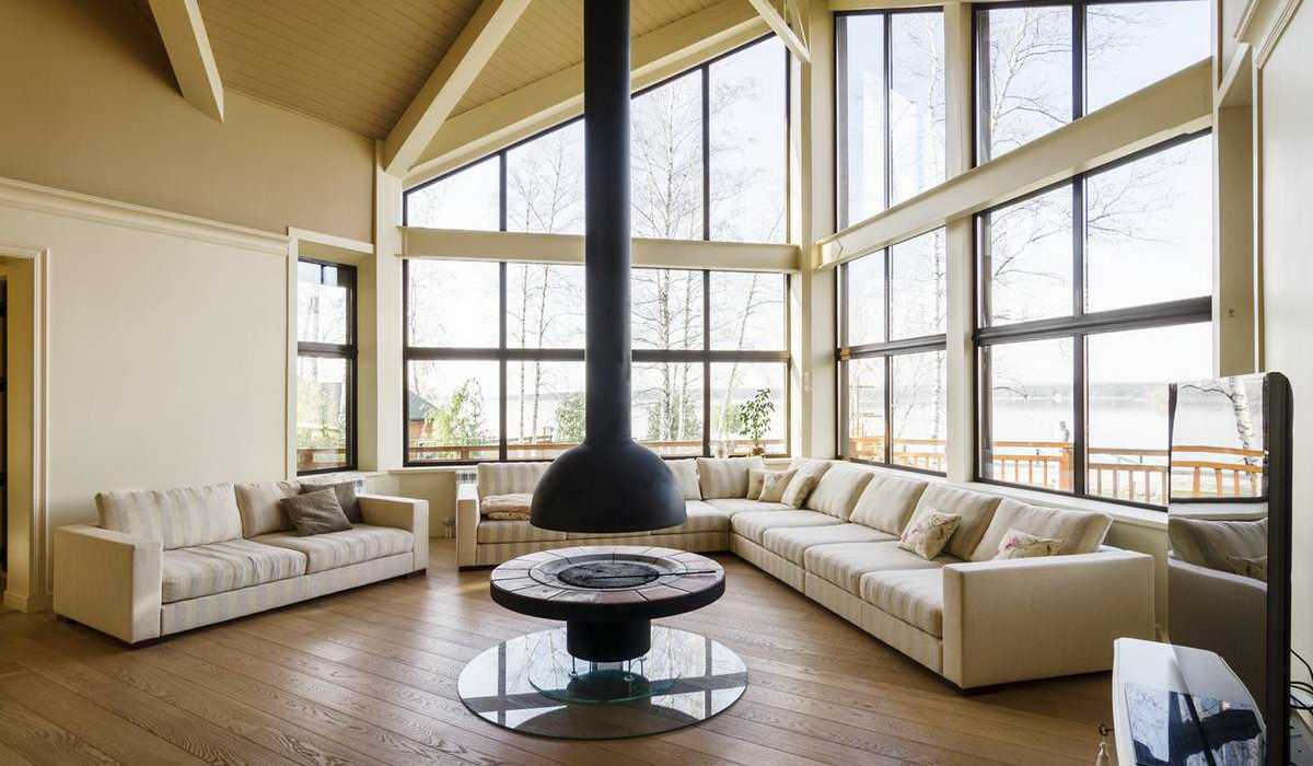 variant of the unusual interior of the living room with a bay window