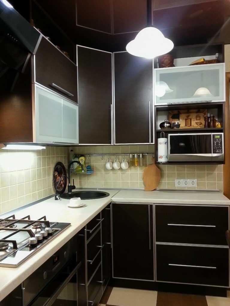 idea dapur dalaman yang indah iaitu 8 sq.m