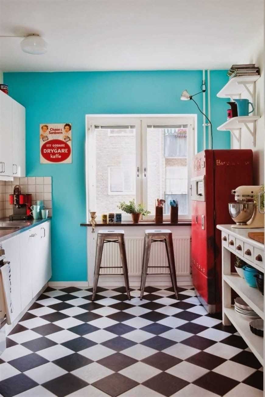 example of using bright retro-style room decor