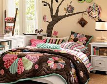 idea of ​​a beautiful bedroom decor in patchwork style photo