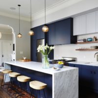 studio kitchen design with breakfast bar