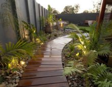 the idea of ​​using light garden paths in landscape design photo