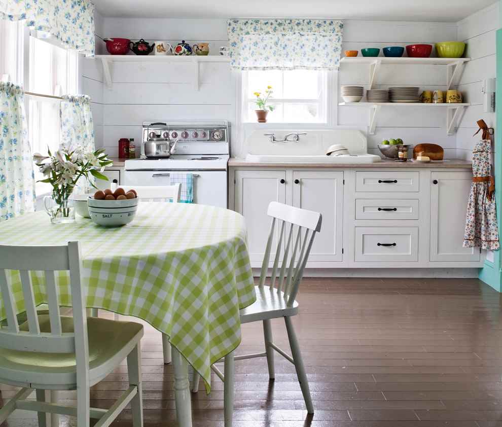 variant of a beautiful rustic style kitchen