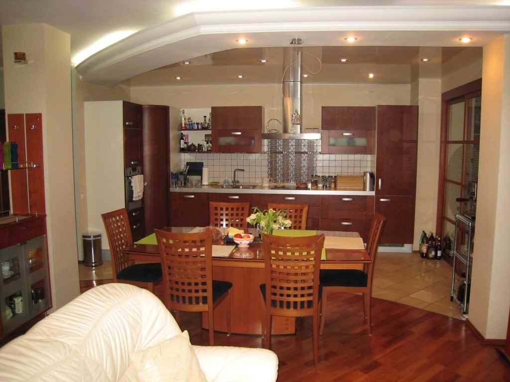 An example of a beautiful kitchen design in a country house