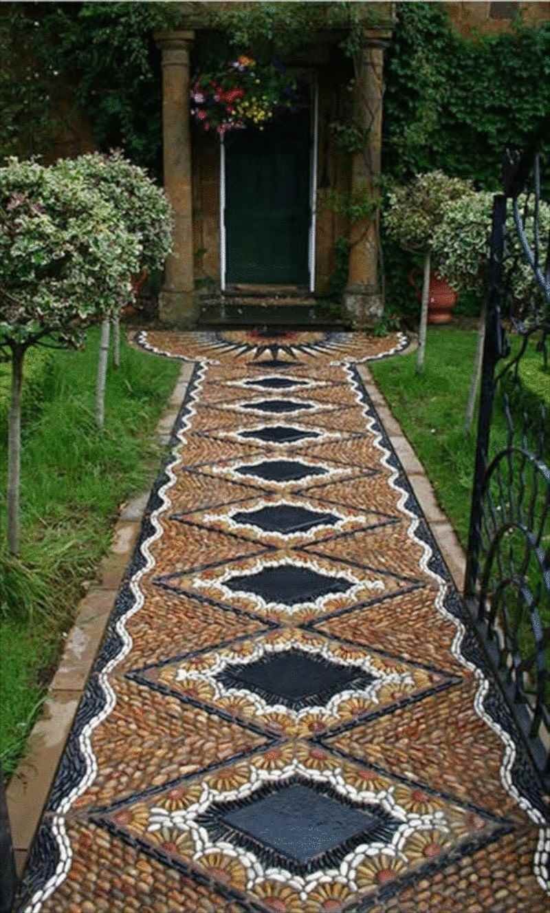 an example of the use of bright garden paths in landscaping