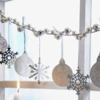 new year window decoration garland