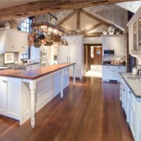 the idea of ​​a bright rustic design kitchen picture