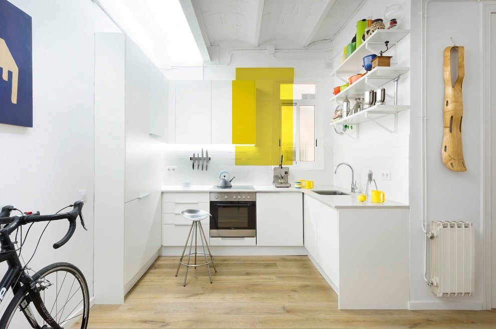 light laminate in the kitchen