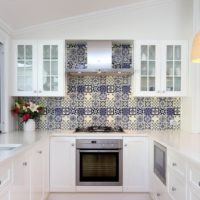 tile design in the kitchen photo