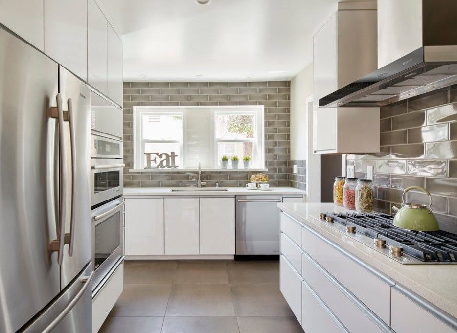 tile in the kitchen photo