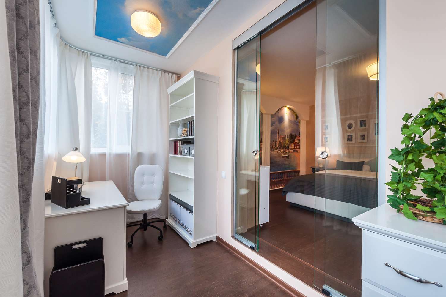 bedroom with study on the balcony