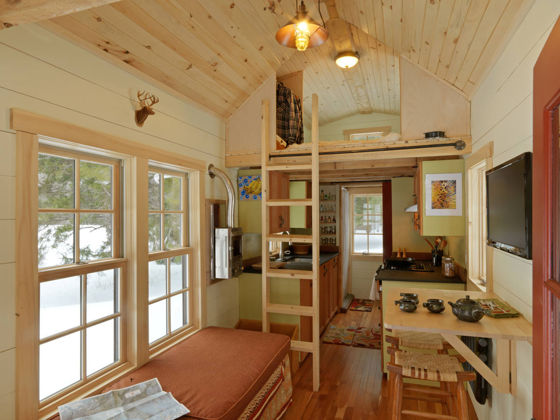 layout of the attic bedroom