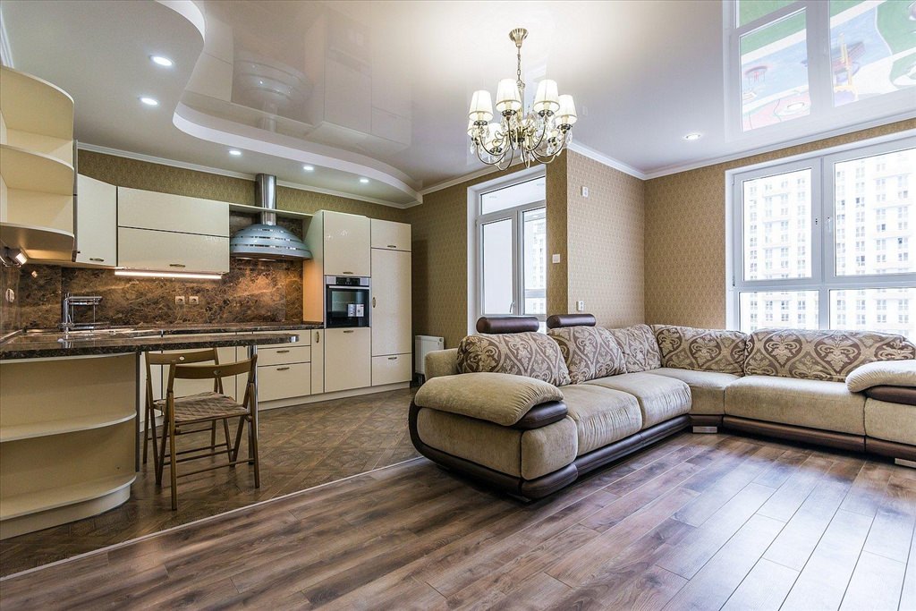 suspended ceiling in a studio apartment