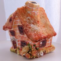 Rumah dongeng papier-mâché