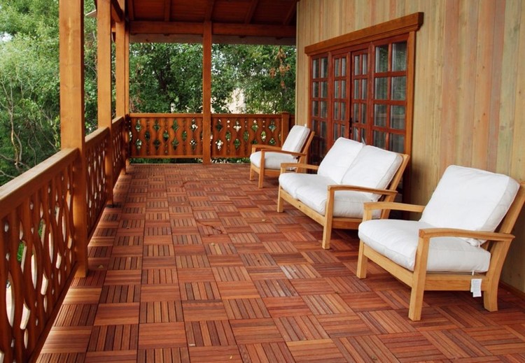 The floor on the garden terrace from the garden parquet