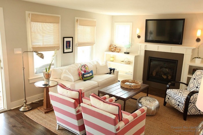 Striped armchairs in the interior