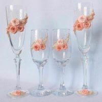 the idea of ​​a bright design for the design of wedding glasses picture