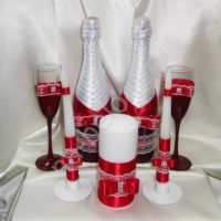 An example of an unusual style of wedding glasses photo