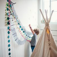 Faire une chambre avec un enfant pour son anniversaire