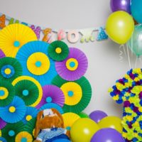 Beautiful do-it-yourself paper flowers for baby's birthday