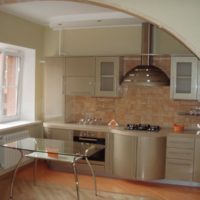 Arch in the interior of the kitchen-living room