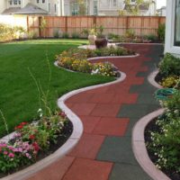 The original form of a garden path running along a residential building