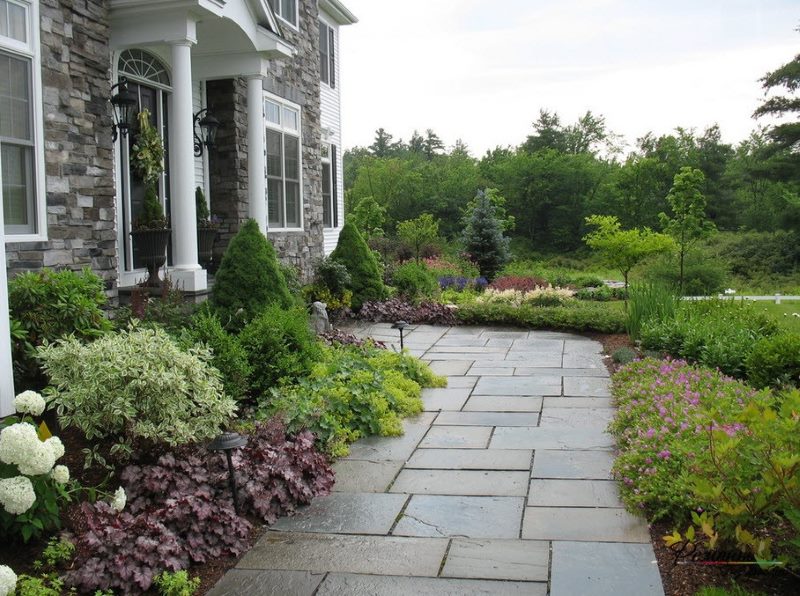 Path to the house made of natural stone